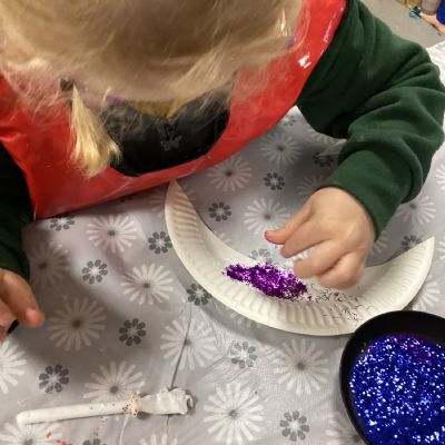 Exploring Eid - Creating our own decorations 