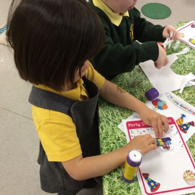 What would you buy for Kipper's birthday party