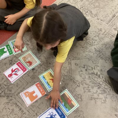 Sequencing the parts to the story of the Little Red Hen 