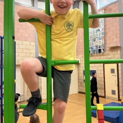 Climbing and moving on our different parts in PE