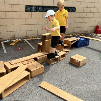 Building a submarine