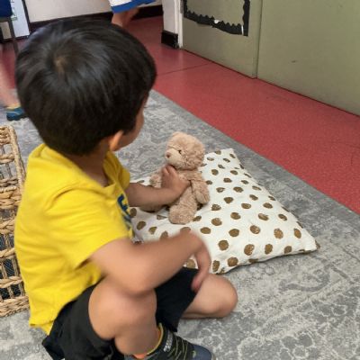 Exploring Prepositions - Where does Teddy need to sit? -  