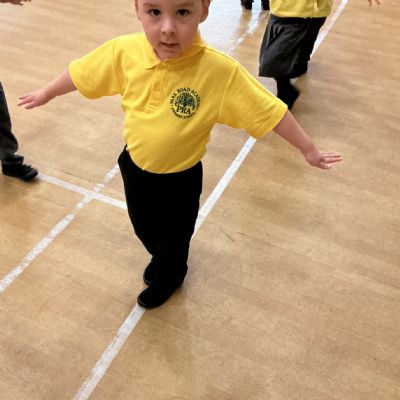 Moving, stopping and balancing